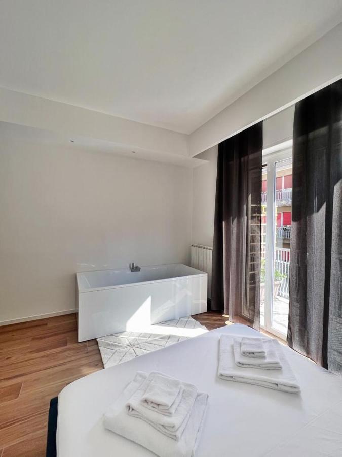 Finella Charming Rooms Bari Exterior photo