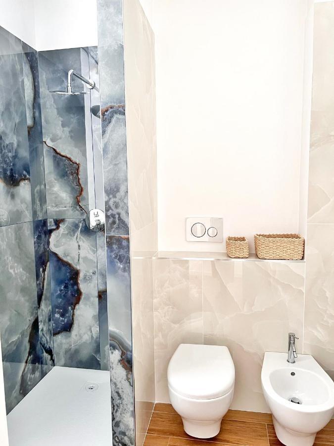 Finella Charming Rooms Bari Exterior photo